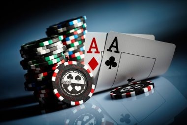 masterhoki mobile app home screen showing football betting, live casino, and slots